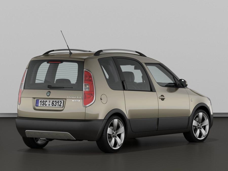  Skoda Roomster Scout 2010 года  (фото 5 из 5)